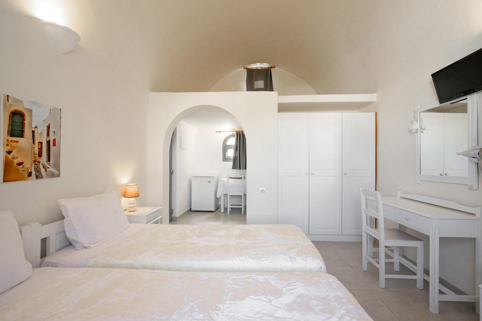 Ersi Villas Fira  Pokoj fotografie